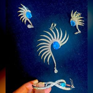 Pendant, earrings and Bracelet Set - Sapphire Blue and Diamond stones